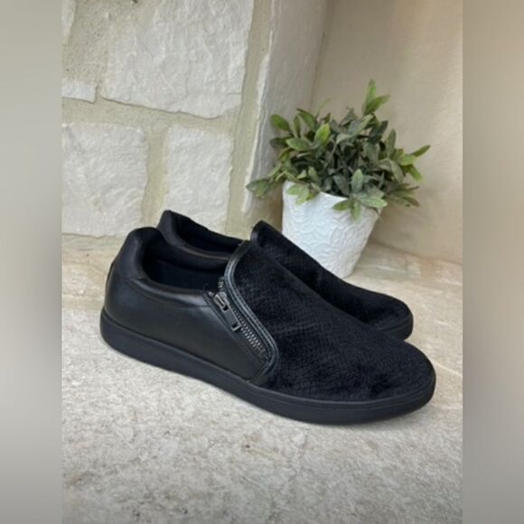Aldo black on black slip on sneakers sz 9 - Picture 1 of 8